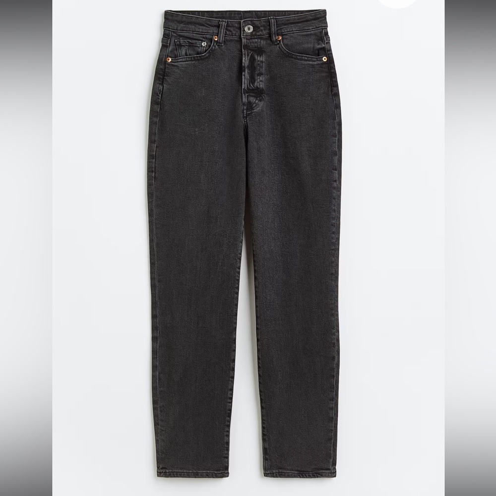 H&M - Black high waisted Mom Jeans Sz 6
